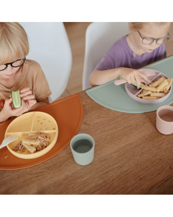 Peralatan Makan Bayi Mushie Cup