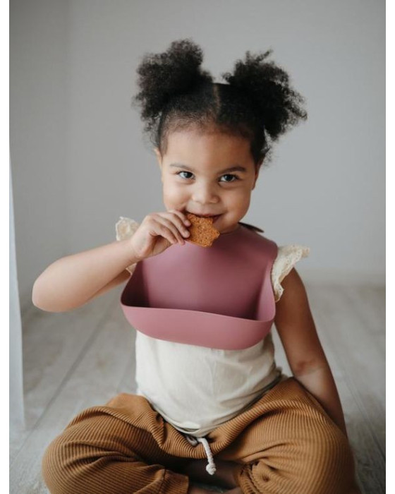 Celemek Bayi MUSHIE SILICONE BIB